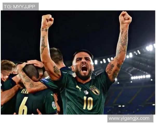 因西涅的足球传奇之路与他在绿茵场上的辉煌成就 因西涅的足球传奇之路与他在绿茵场上的辉煌成就