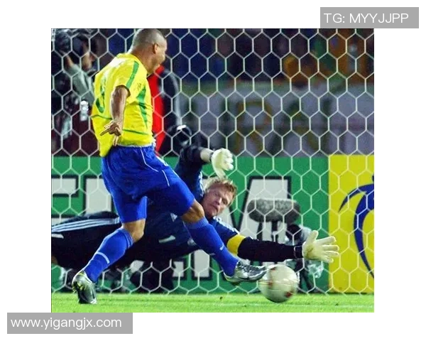 足球明星五号球员的传奇故事与辉煌成就全解析 足球明星五号球员的传奇故事与辉煌成就全解析